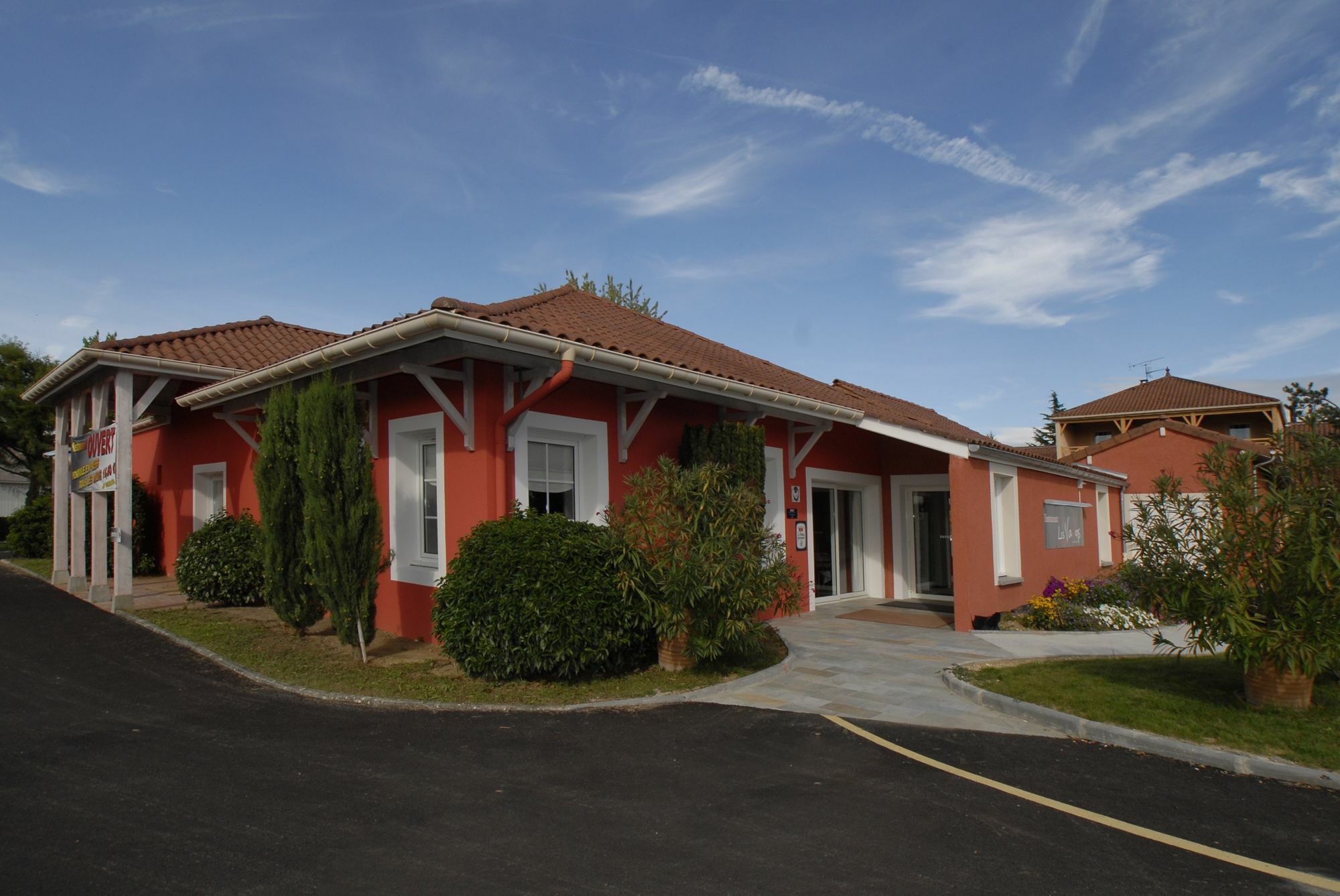 The Originals Boutique, Hotel Le Pillebois, Bourg-En-Bresse Nord Malafretaz 外观 照片